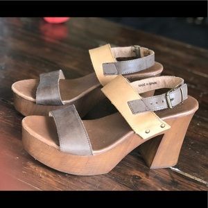 Mussa & Cloud Leiza Leather and Wood Platform